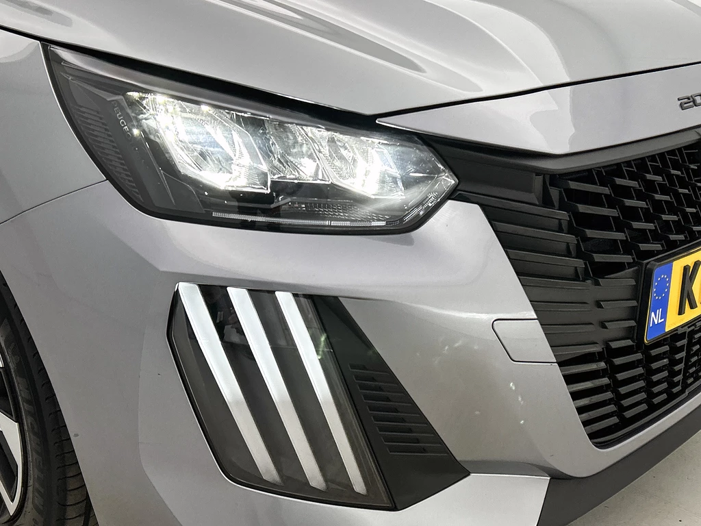 Peugeot 208 – foto 24