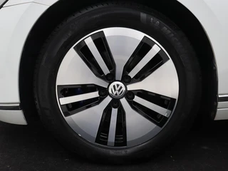 Volkswagen Passat – thumbnail 35