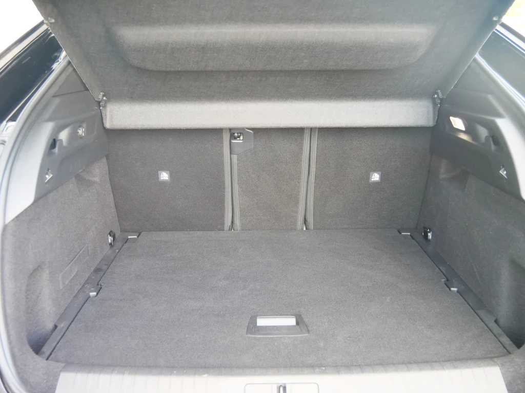 Peugeot e-3008 – foto 32
