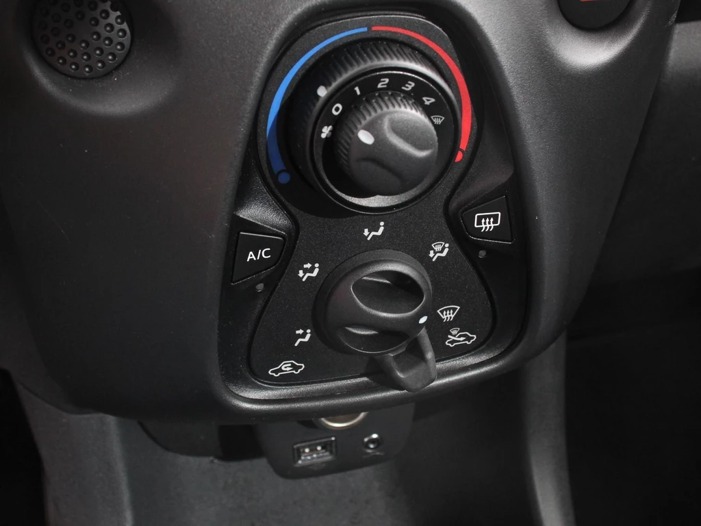 Toyota Aygo – foto 12