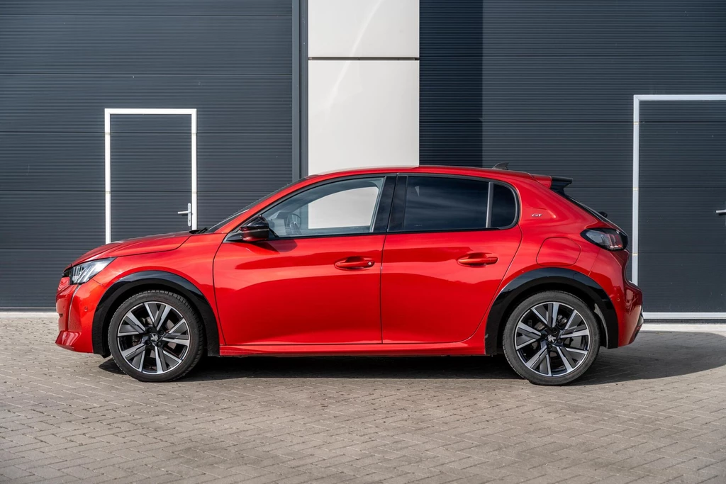 Peugeot 208 – foto 2