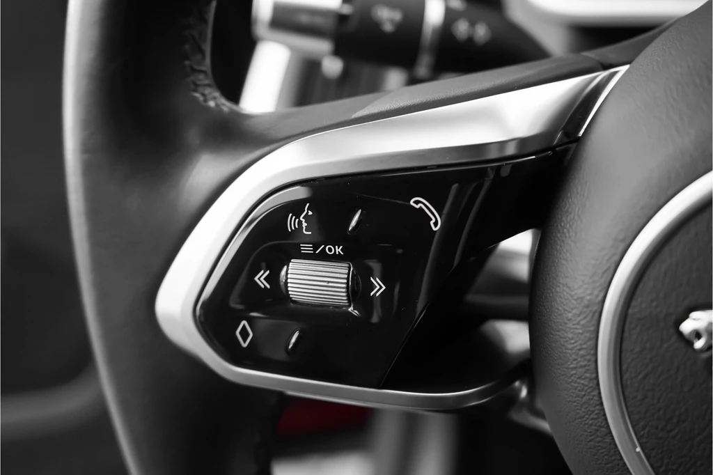 Jaguar I-PACE – foto 34