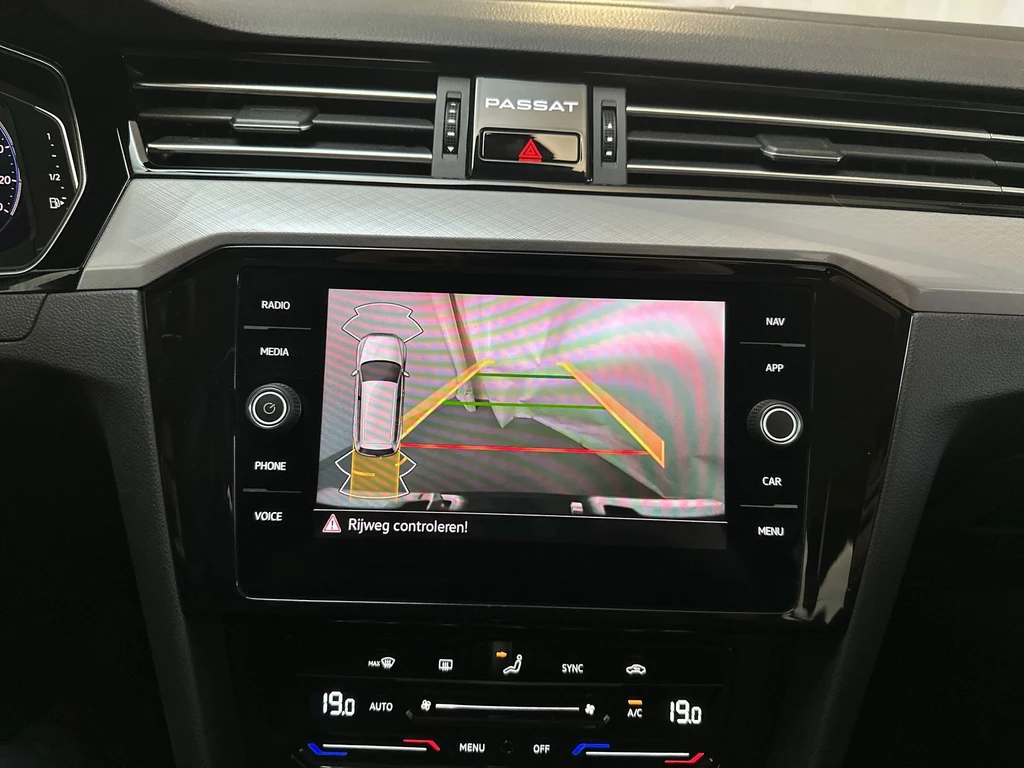 Volkswagen Passat – foto 14