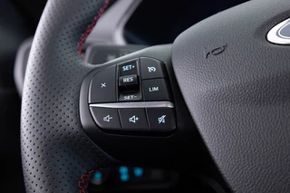 Ford Kuga – thumbnail 23