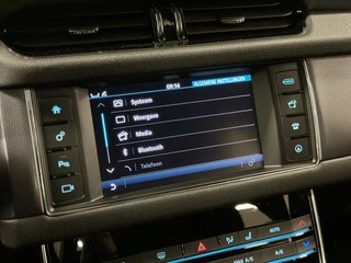 Jaguar XF – thumbnail 24