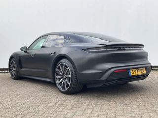 Porsche Taycan – thumbnail 7