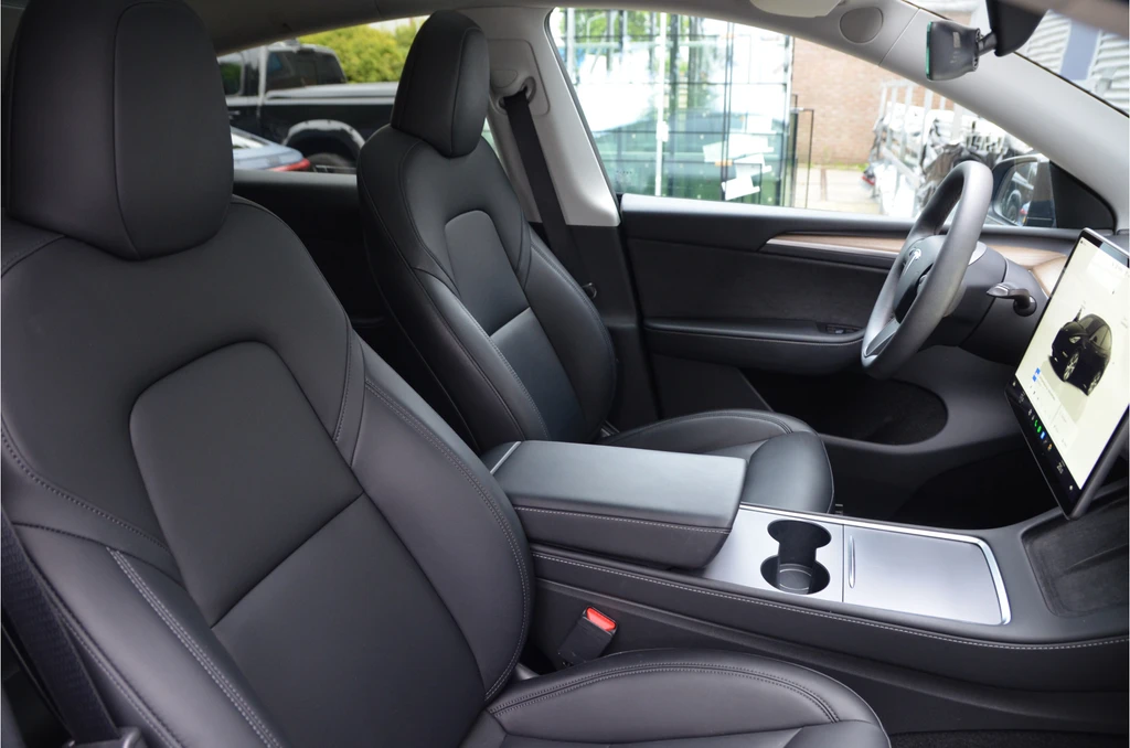 Tesla Model Y – foto 7