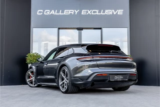 Porsche Taycan – thumbnail 5