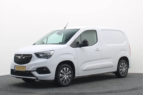 Opel Combo 1.5D L1H1 Automaat Airco, Cruise Control, PDC, Apple CarPlay, Stuurverwarming