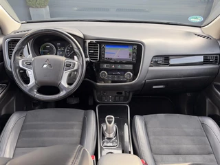 Mitsubishi Outlander – thumbnail 6