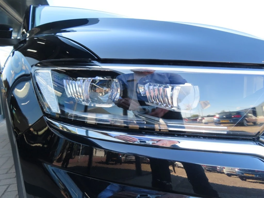 Volkswagen T-Roc – foto 7