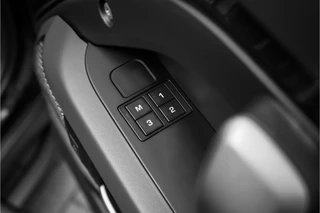 Land Rover Defender – thumbnail 39
