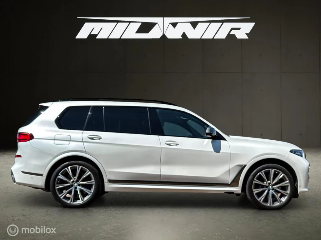 BMW X7 – foto 6