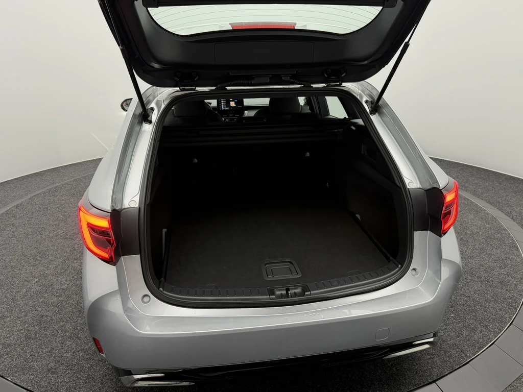 Toyota Corolla Touring Sports – foto 27