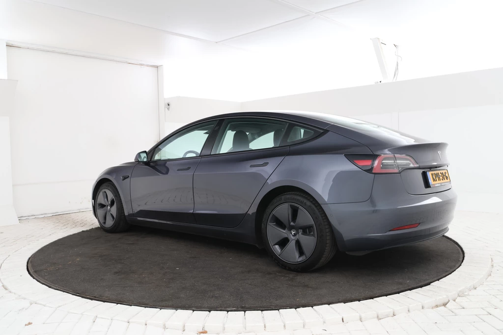 Tesla Model 3 – foto 2