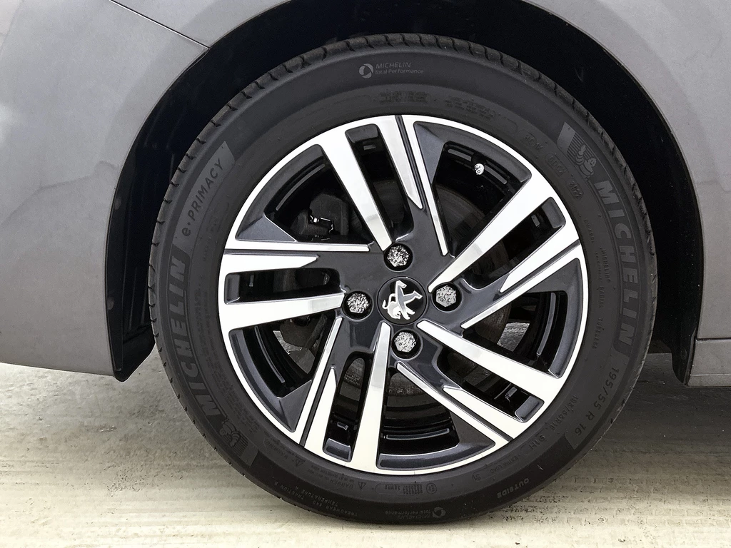 Peugeot 208 – foto 35