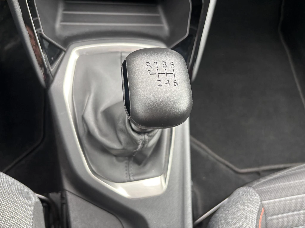 Peugeot 208 – foto 16