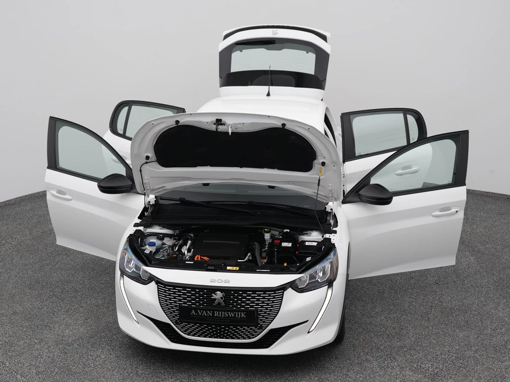 Peugeot e-208 – foto 18