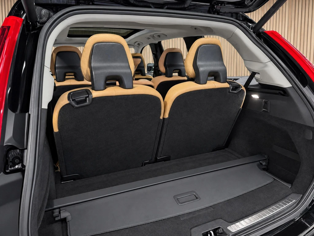 Volvo XC90 – foto 21