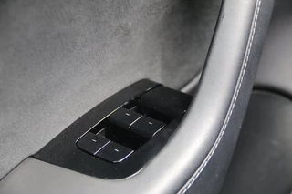Tesla Model 3 – thumbnail 13