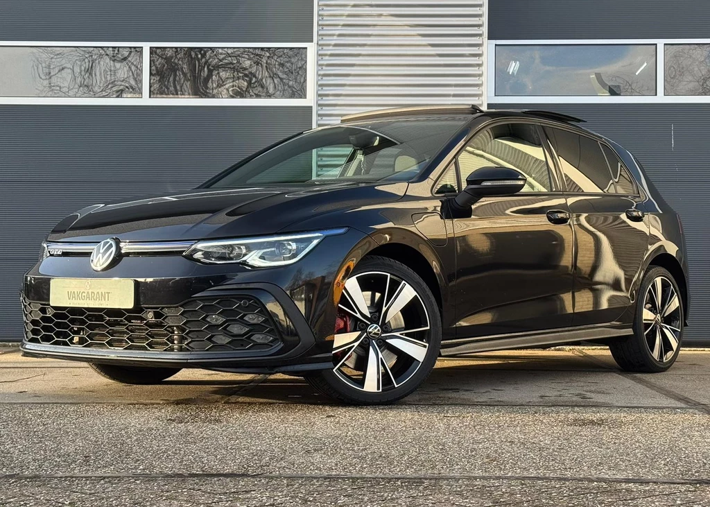 Volkswagen Golf – foto 1