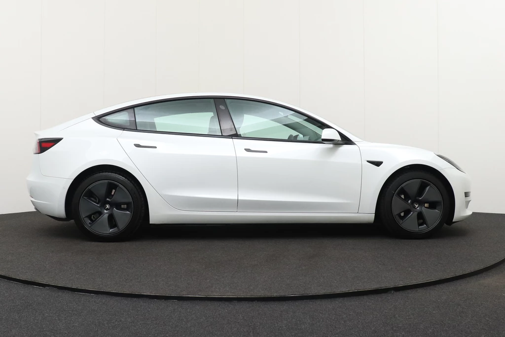 Tesla Model 3 – foto 5