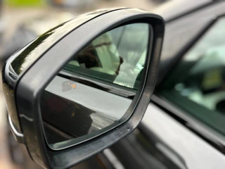 Land Rover Range Rover Velar – thumbnail 13