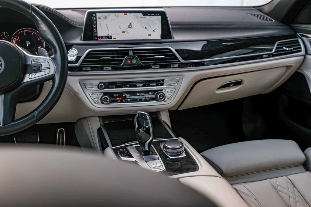 BMW 7 Serie – foto 40