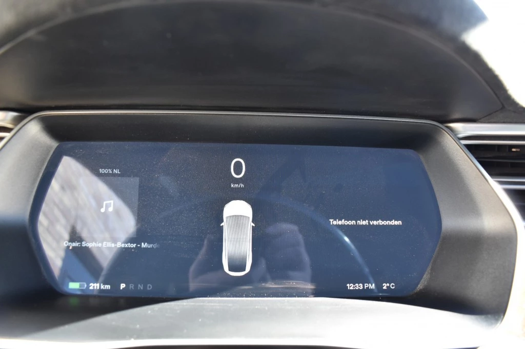 Tesla Model X – foto 21