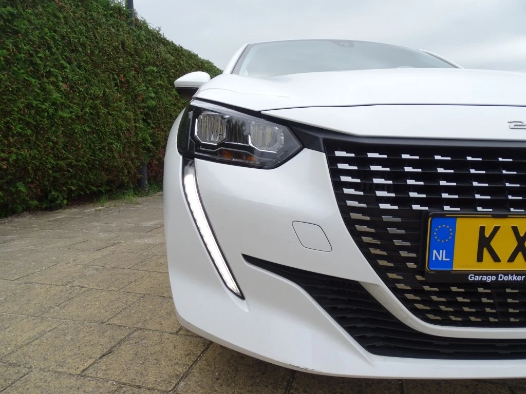 Peugeot 208 – foto 6