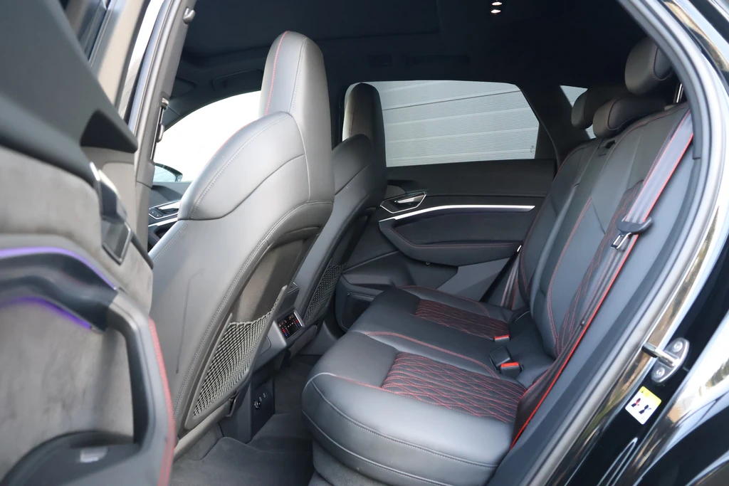 Audi Q8 e-tron – foto 8