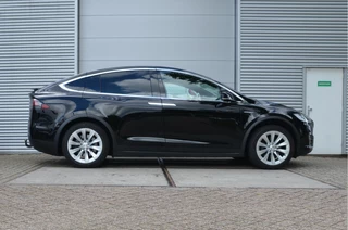 Tesla Model X – thumbnail 8