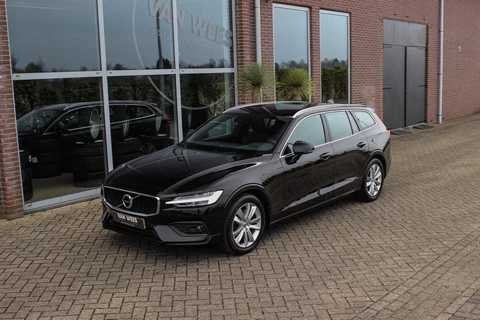 Volvo V60 2.0 B4 Inscription | NL auto | 2e eigenaar | BTW auto | Stuurverwarming | Leer | Cruise control | DAB | Camera | LED | Navigatie | Bluetooth | PDC