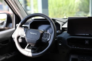 Toyota Hilux – thumbnail 13