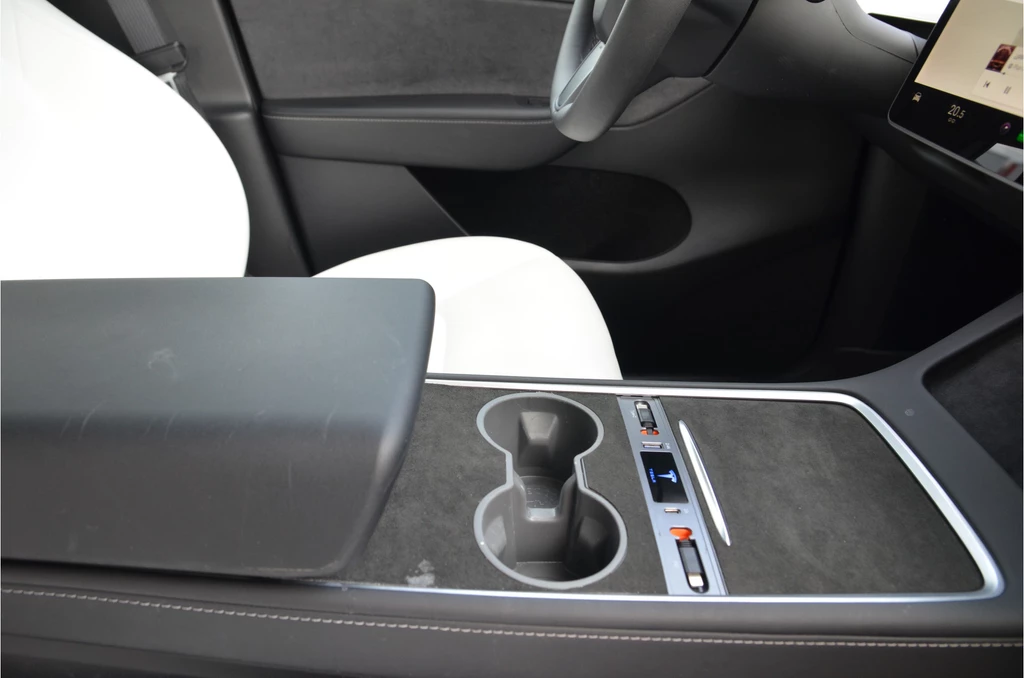 Tesla Model Y – foto 7