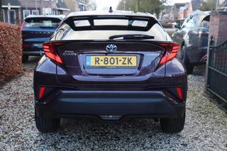 Toyota C-HR – thumbnail 6