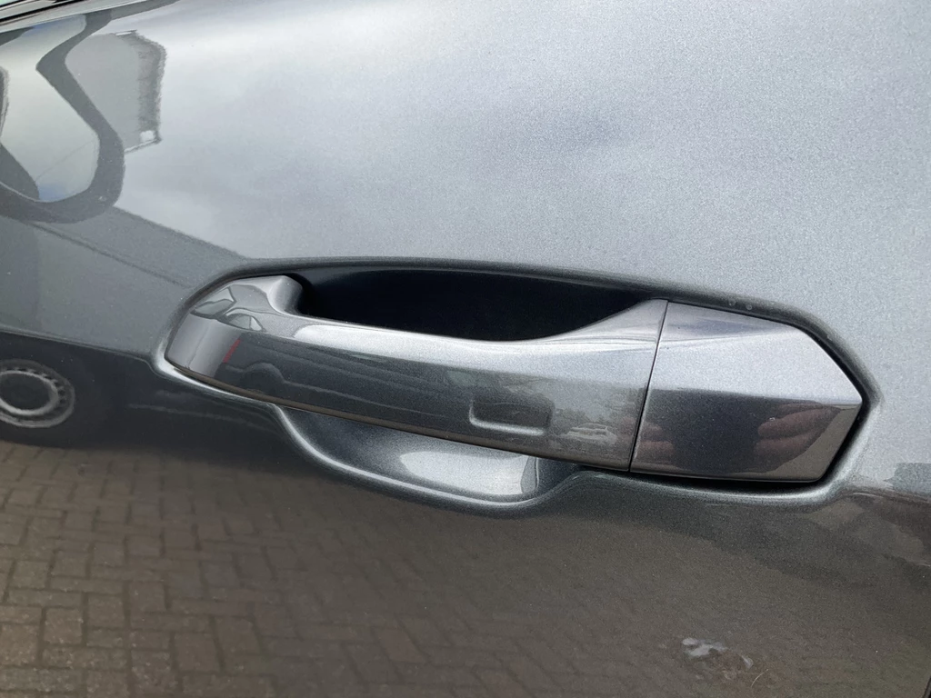 Audi RSQ8 – foto 32