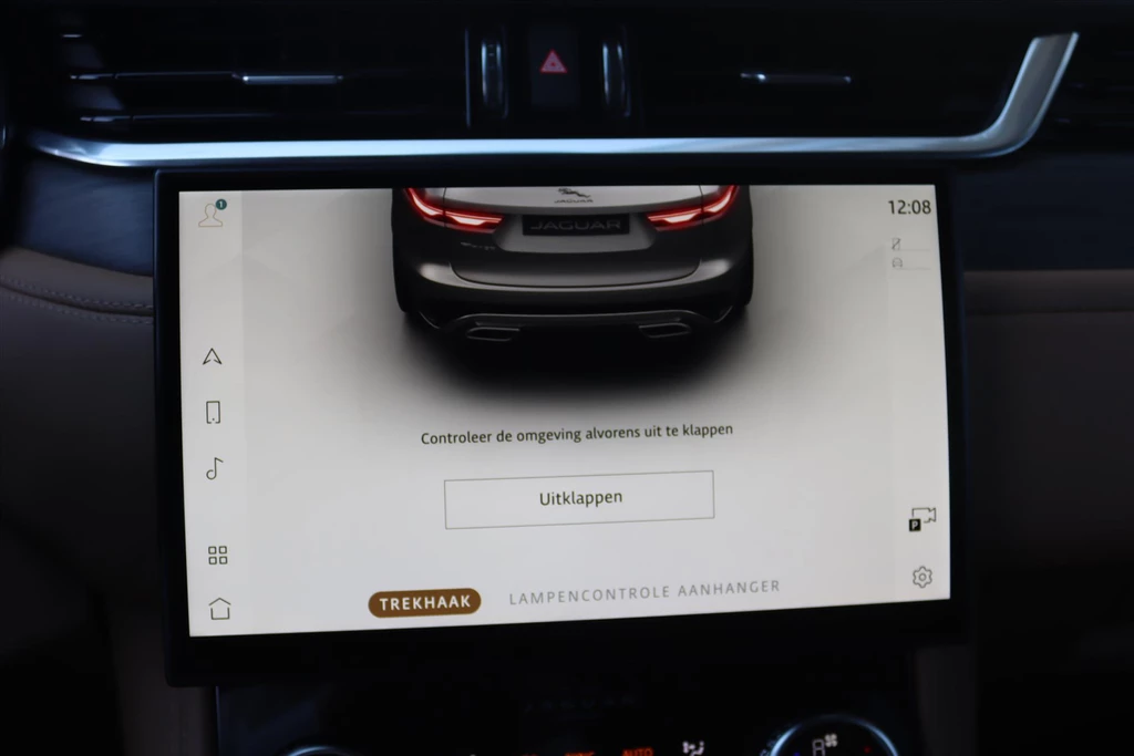 Jaguar F-PACE – foto 34