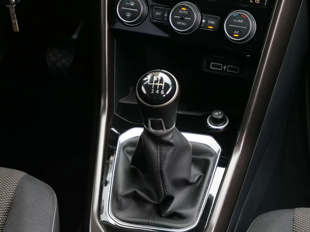 Volkswagen T-Roc – foto 28