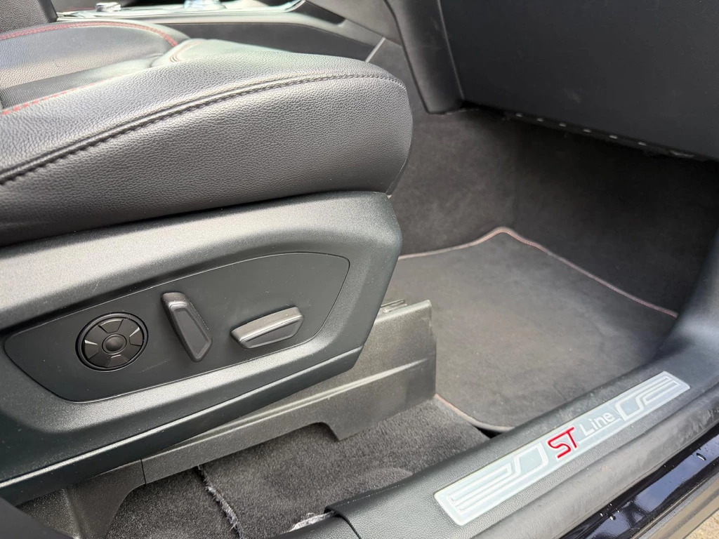 Ford Explorer – foto 22
