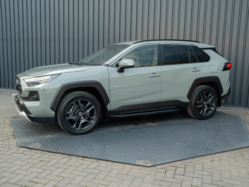 Toyota RAV4 – foto 2