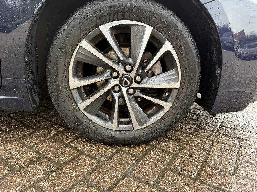 Lexus CT – foto 24