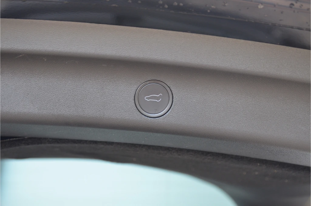 Tesla Model Y – foto 34