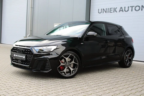 Audi A1 Sportback 40 TFSI COMPETITION | S LINE | SONOS | CAMERA | BLACK OPTIK | CARPLAY | 18" | HALFLEDER | DODEHOEK | 5 JR GAR!
