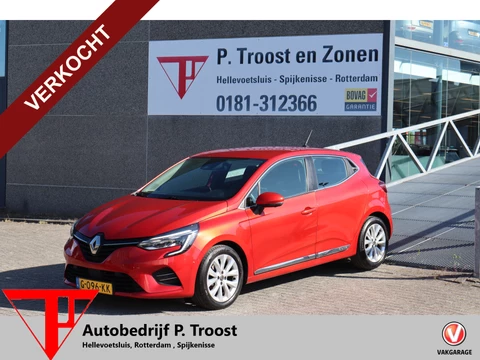 Renault Clio 1.0 TCe Intens 360 graden camera/Stoelverwarming/Lane assist/Cruise control/Apple carplay/Dodehoek detectie/Parkeersensoren/Licht metaal
