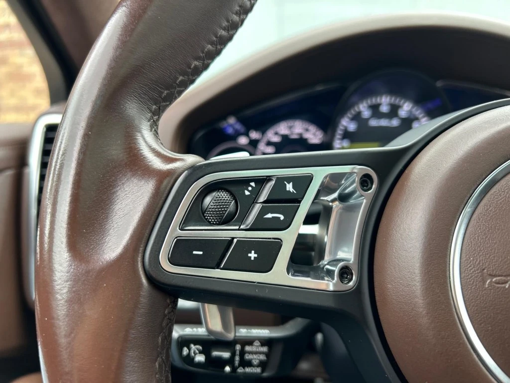 Porsche Cayenne – foto 16