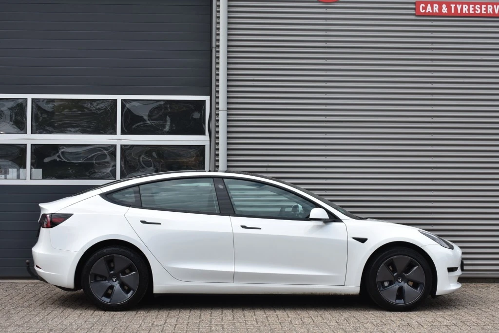 Tesla Model 3 – foto 5