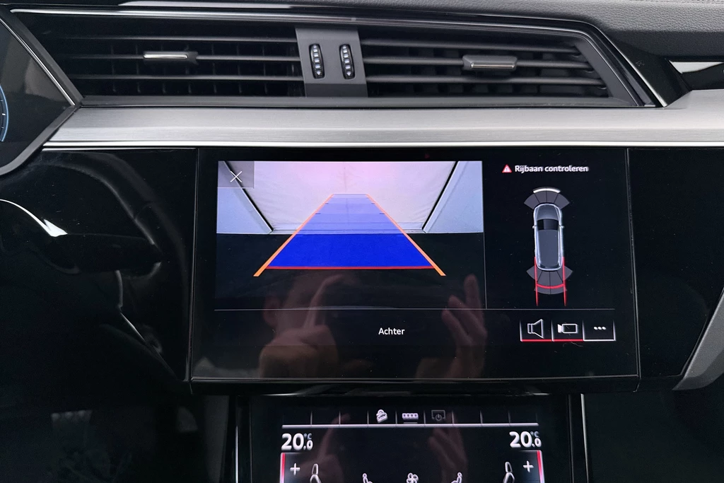Audi e-tron – foto 23