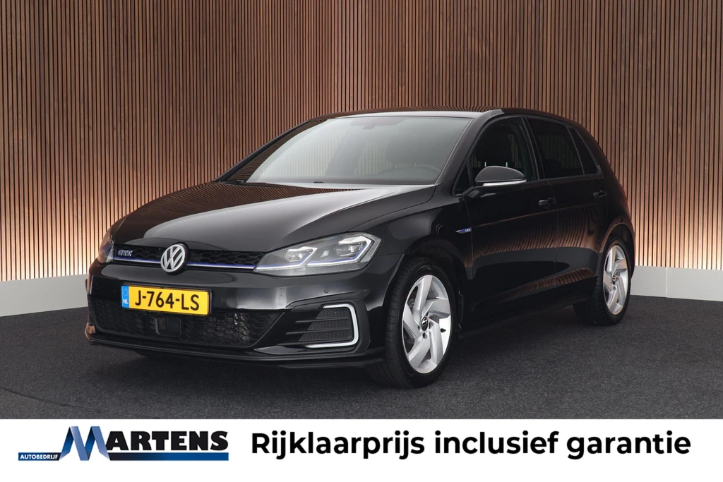 Volkswagen Golf – foto 1