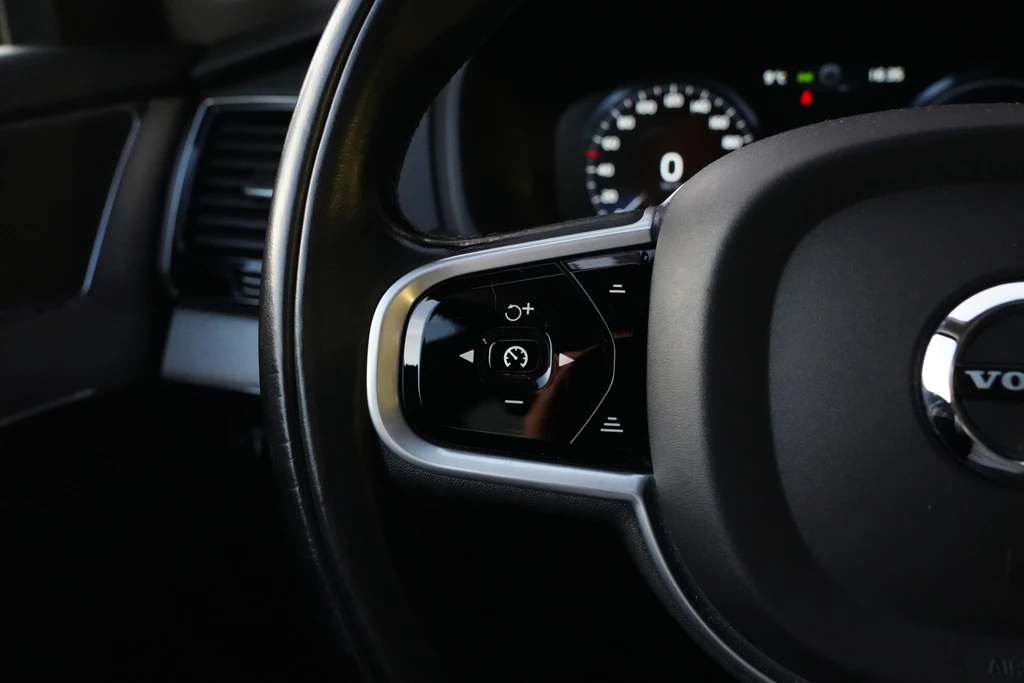 Volvo XC90 – foto 19